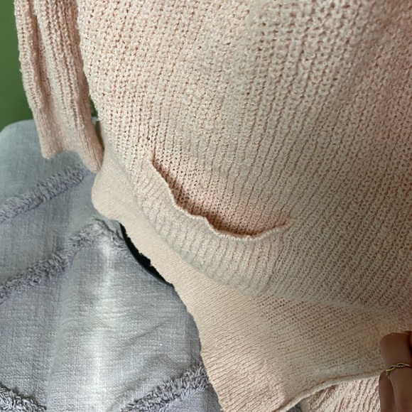 Abercrombie and fitch sweater - Picture 3 of 7